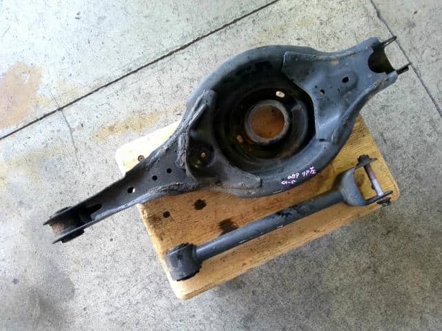 Rear Left Lower Control Arm MAZDA CX-5 2012 LDA-KE2FW KD3528350 — photo 1