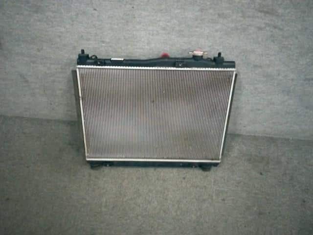 Radiator HONDA Fit 2013 DBA-GK5 — photo 1