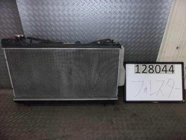 Radiator SUBARU Forester 2000 GF-SF5 45111FC340 — photo 1