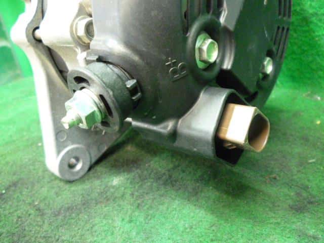 Alternator SUZUKI Swift 2018 DBA-ZC83S 3140081P00 — photo 3
