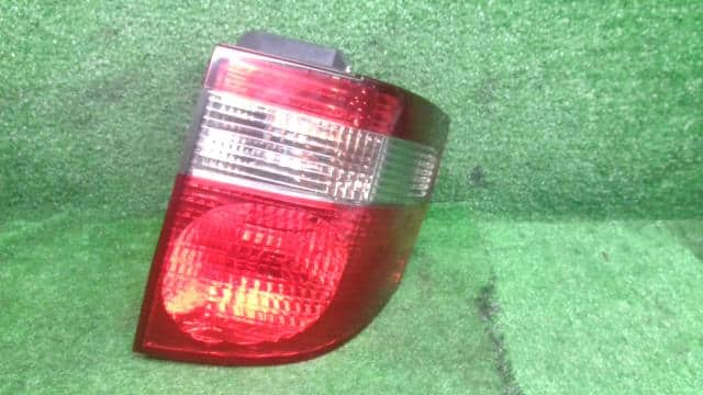 Right Tail Light TOYOTA Alphard 2003 UA-ANH15W 8155058020 — photo 1