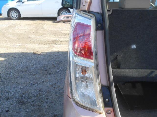 Left Tail Light NISSAN Dayz roox 2014 DBA-B21A — photo 2