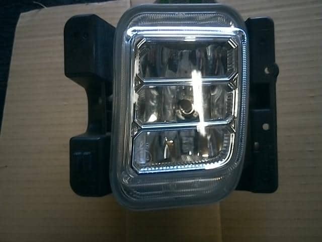 Left Fog Light HONDA Step Wagon 2008 DBA-RG1 — photo 1