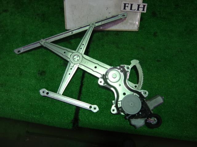 Front Left Door Regulator TOYOTA Corolla Axio 2012 DBA-NZE161 — photo 2