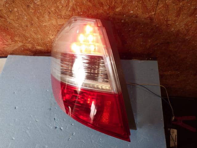 Left Tail Light HONDA Fit 2008 DBA-GE8 — photo 4
