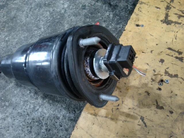 Front Right Air Suspension TOYOTA Lexus ls 2006 DBA-USF40 — photo 3
