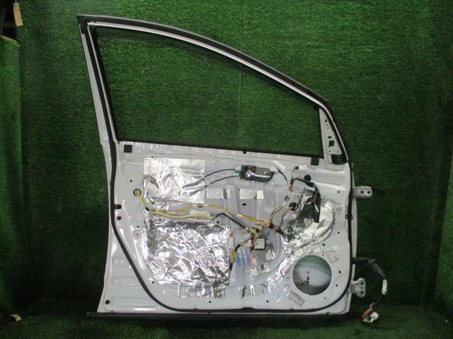 Front Left Door Assembly TOYOTA Prius 2007 DAA-NHW20 — photo 3