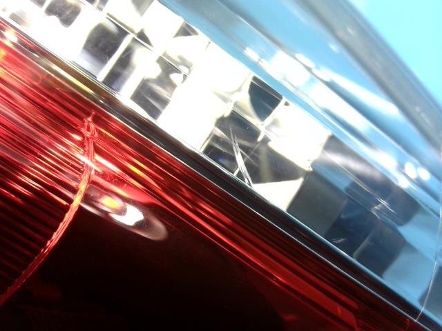 Right Tail Light TOYOTA Ractis 2013 DBA-NCP120 — photo 3