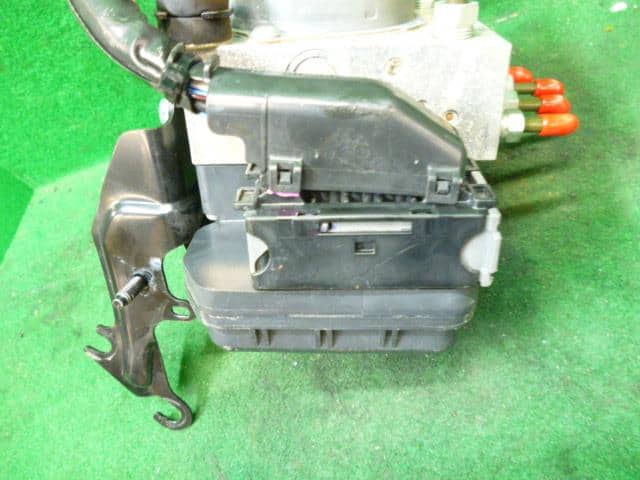 ABS Actuator SUZUKI Solio 2014 DBA-MA15S — photo 3