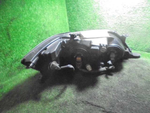 Left Headlight TOYOTA Vista 2002 TA-AZV50 — photo 2