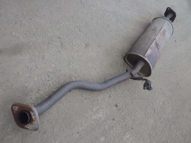 Exhaust Center Muffler NISSAN Cube 2003 UA-BZ11 — photo 2