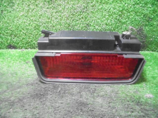 Rear Spoiler NISSAN Cube 2003 UA-BZ11 — photo 1