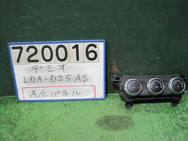 [ebay]A/C Control Panel MAZDA Demio 2017 LDA-DJ5AS D23N61190B — photo 1