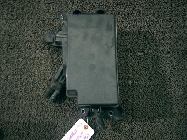 Fuse Box TOYOTA Prius 2016 DAA-ZVW50 — photo 1
