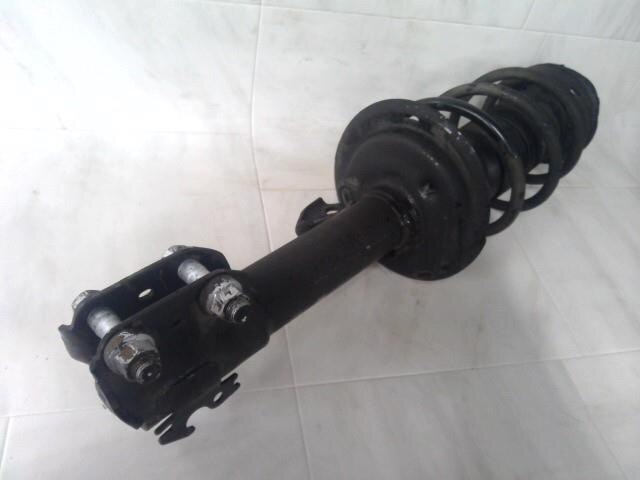 Front Left Strut TOYOTA Vitz 2014 DBA-NSP130 — photo 1