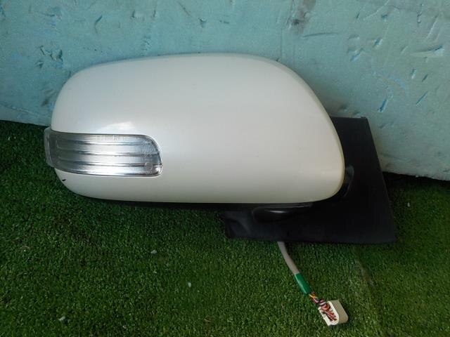 Right Side Mirror TOYOTA Vitz 2009 DBA-SCP90 — photo 4