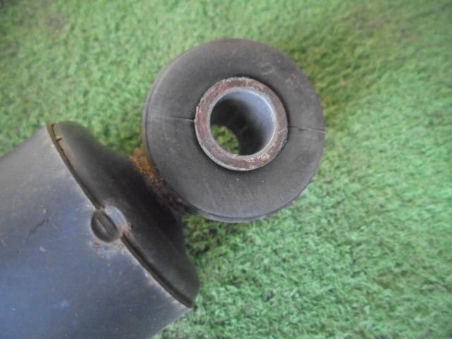 Rear Right Shock Absorber TOYOTA Succeed 2015 DBE-NCP165 — photo 2