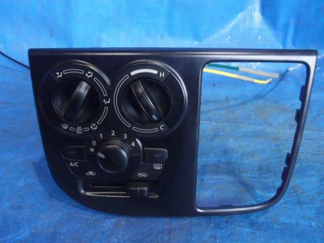 A/C Control Panel SUZUKI Alto 2017 HBD-HA36V — photo 2