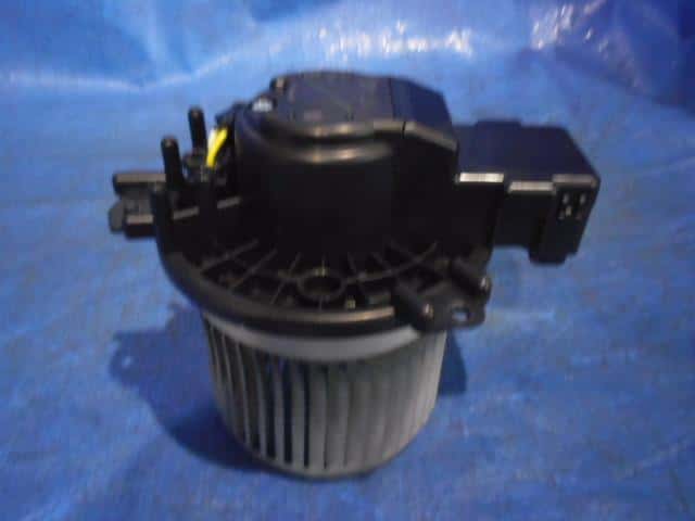 Blower Motor SUZUKI Alto 2017 HBD-HA36V 7415074P10 — photo 2