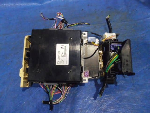 Fuse Box SUZUKI Alto 2017 HBD-HA36V 3677574P13 — photo 1
