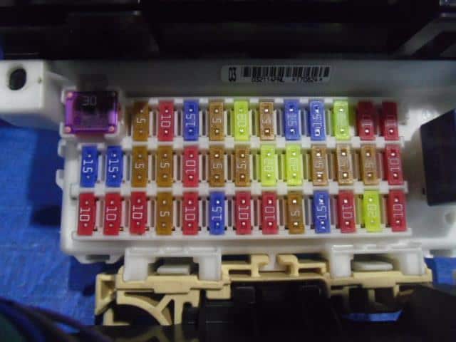 Fuse Box SUZUKI Alto 2017 HBD-HA36V 3677574P13 — photo 5