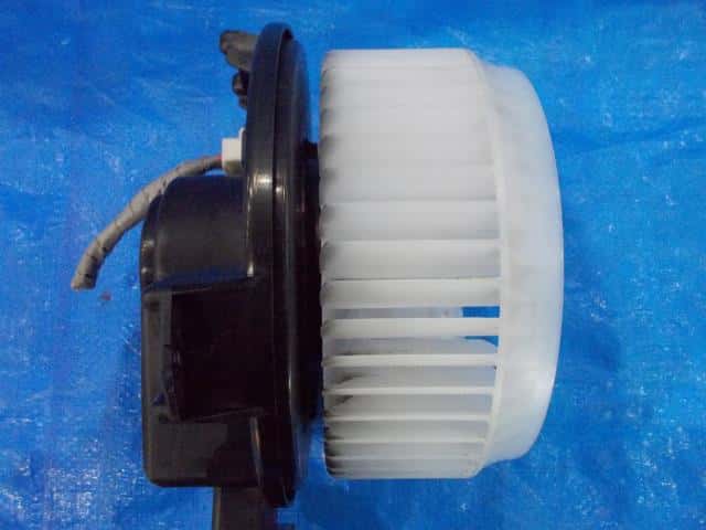 Blower Motor HONDA Stream 2010 DBA-RN6 — photo 3