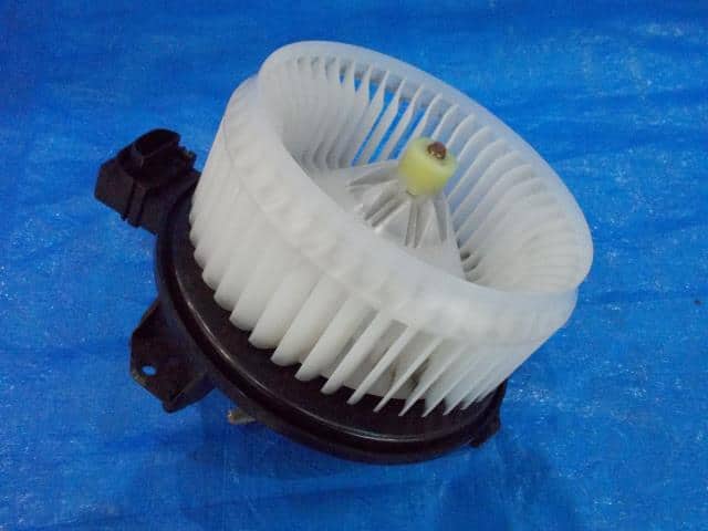Blower Motor HONDA Stream 2010 DBA-RN6 — photo 1