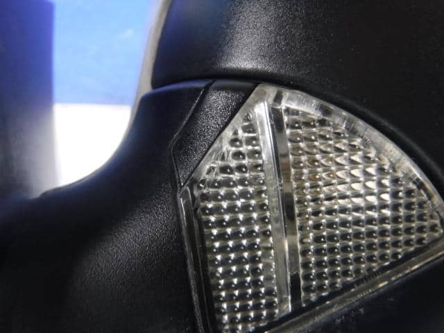 Right Side Mirror VOLKSWAGEN Golf 2006 GH-1KBLX 1K2857508AE — photo 3