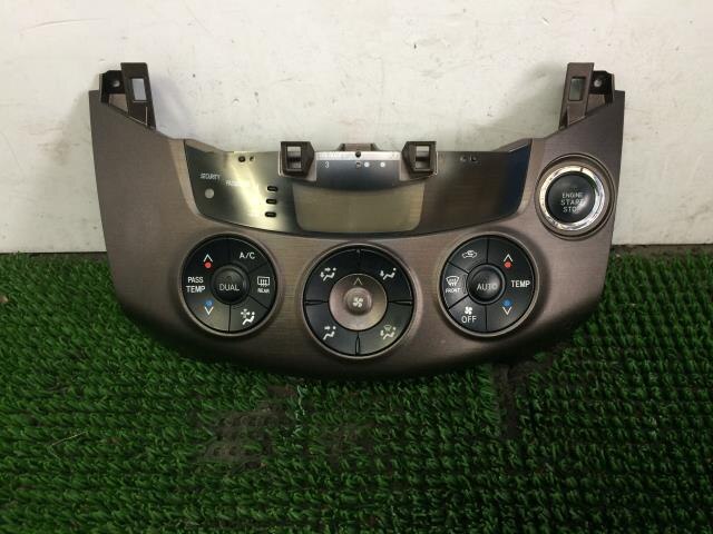 A/C Control Panel TOYOTA Vanguard 2009 DBA-ACA38 — photo 1