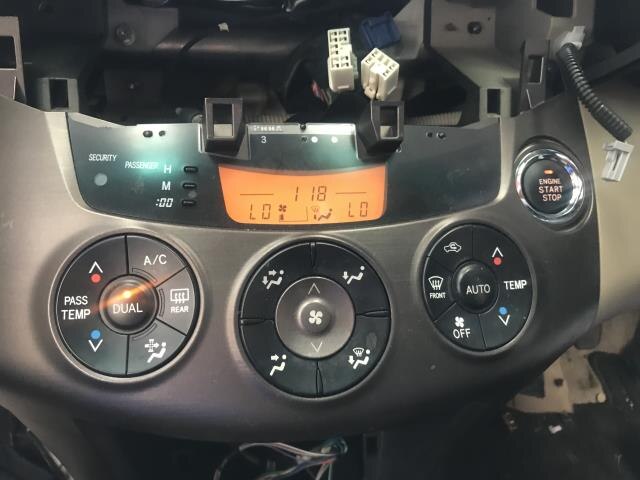 A/C Control Panel TOYOTA Vanguard 2009 DBA-ACA38 — photo 4