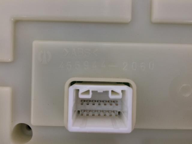 A/C Control Panel TOYOTA Vanguard 2009 DBA-ACA38 — photo 3