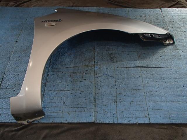 Right Fender Panel TOYOTA Prius 2009 DAA-NHW20 — photo 1
