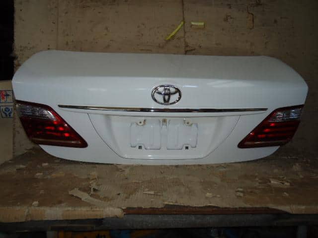 Trunk Panel TOYOTA Crown 2012 DBA-GRS200 — photo 1