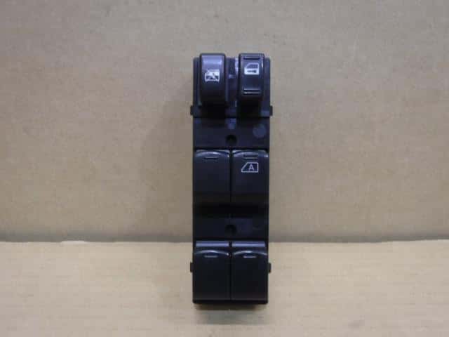 Power Window Switch NISSAN Elgrand 2010 DBA-TNE52 — photo 1