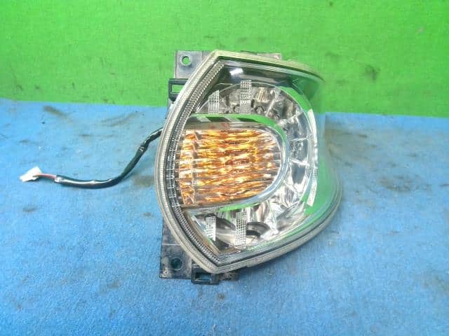 Right Tail Light MAZDA Biante 2013 DBA-CCEAW C46151150B — photo 1