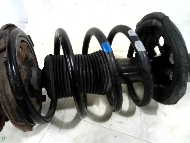 Front Right Strut TOYOTA Corona Premio 1996 E-ST215 — photo 2