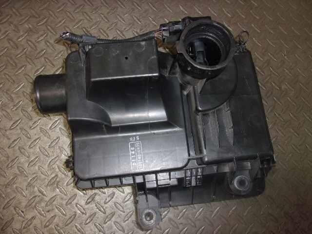 Air Cleaner Assembly TOYOTA Prius 2007 DAA-NHW20 — photo 3