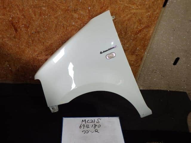 Left Fender Panel SUZUKI Wagon R 1999 GF-MC21S 5771176F00 — photo 1