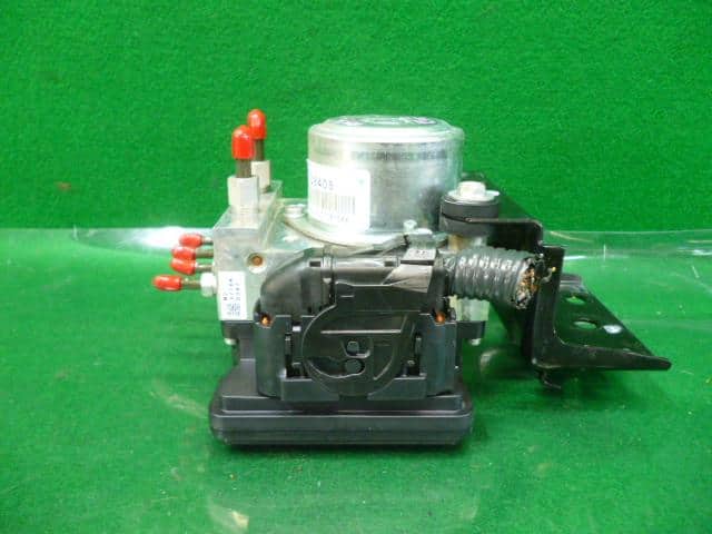 ABS Actuator NISSAN Serena 2013 DAA-HC26 — photo 1
