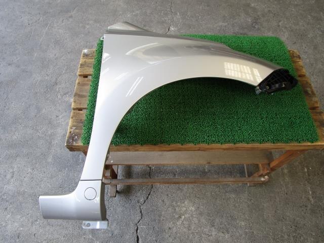 Right Fender Panel TOYOTA IST 2012 DBA-NCP115 — photo 1