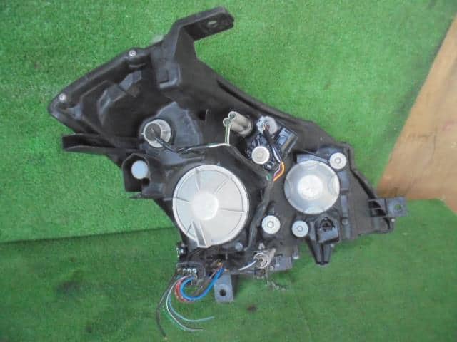 Left Headlight NISSAN Presage 2006 DBA-TNU31 — photo 5