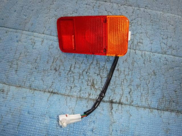 Right Tail Light SUZUKI Carry 2015 EBD-DA16T 3560382M01 — photo 1