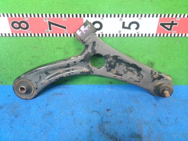 Front Right Lower Control Arm MAZDA Carol 2010 DBA-HB25S 1A1434300A — photo 1