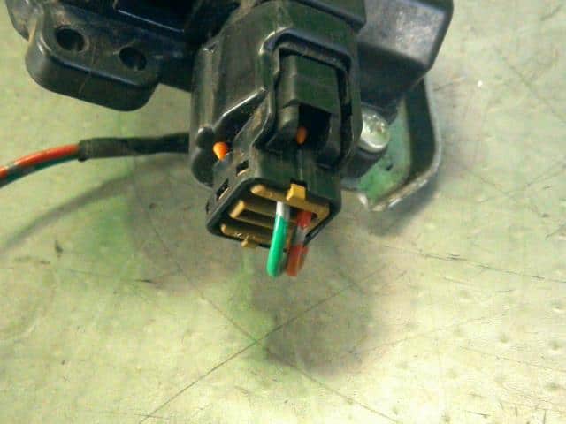 Door Lock Solenoid SUZUKI Jimny 2006 ABA-JB23W 8220281A20 — photo 4