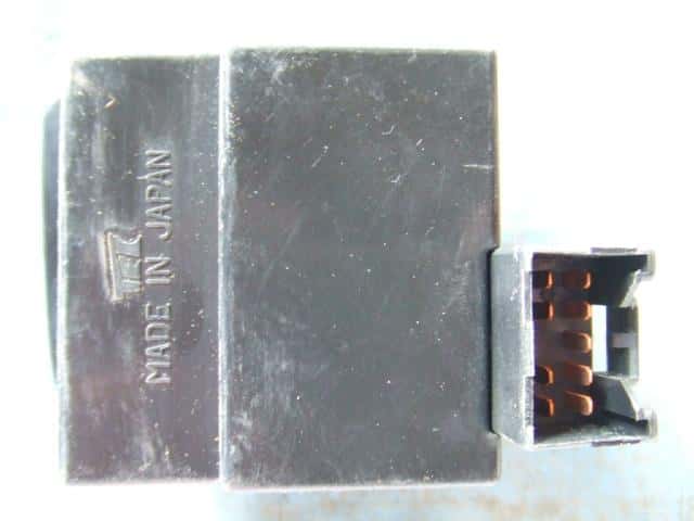 Power Window Switch HONDA Step Wagon 1997 E-RF1 — photo 2