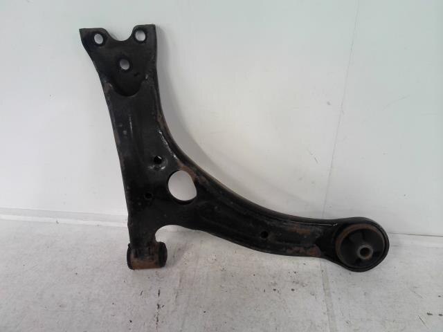 Front Left Lower Control Arm TOYOTA Premio 2015 DBA-ZRT265 — photo 3