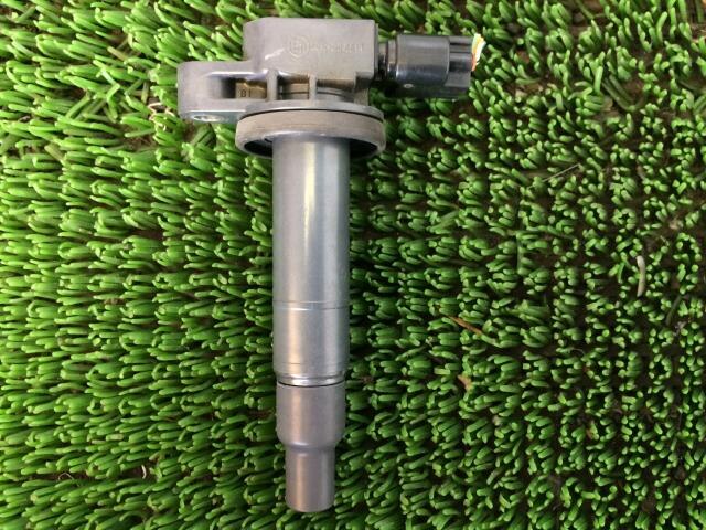 Ignition Coil TOYOTA Sienta 2015 DAA-NHP170G — photo 1