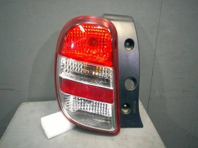 Left Tail Light NISSAN March 2010 DBA-K13 — photo 1