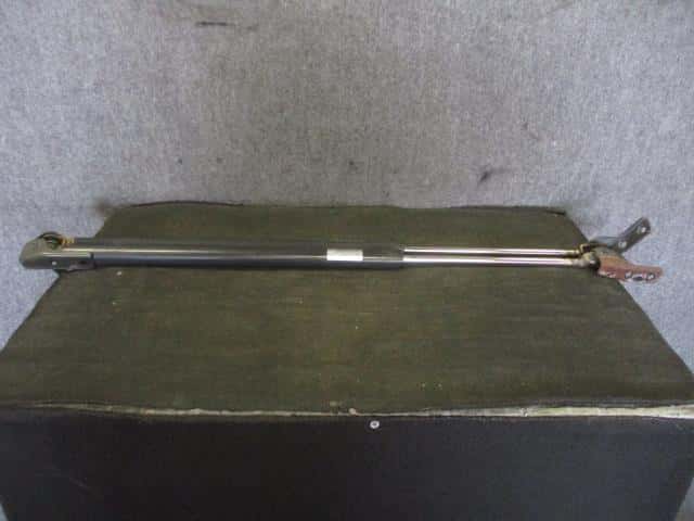 Tail Gate Damper SUZUKI Every 2002 LE-DA62V 8185079A00X10 8186079A00X10 — photo 1