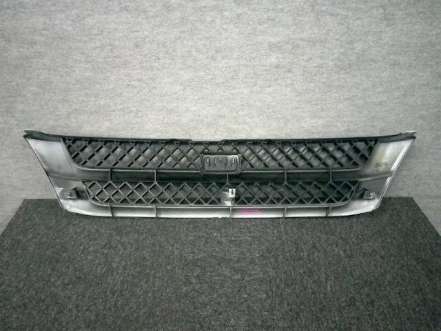 Radiator Grille TOYOTA Touring Hiace 1999 GF-RCH47 — photo 2